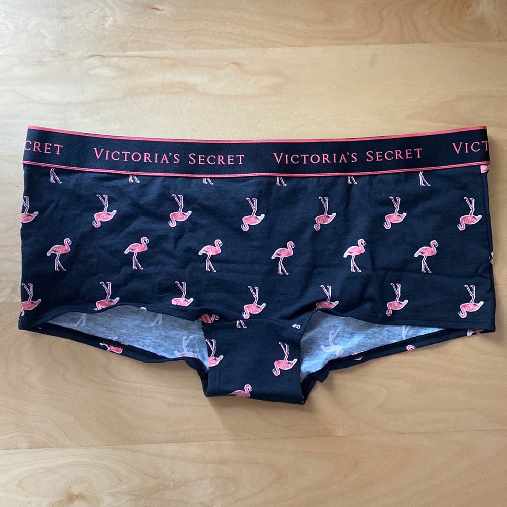 Victoria’s Secret NWOT Shortie
